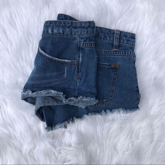 Free People Irreplaceable Distressed Cutoff Shorts - Picture 6 of 7